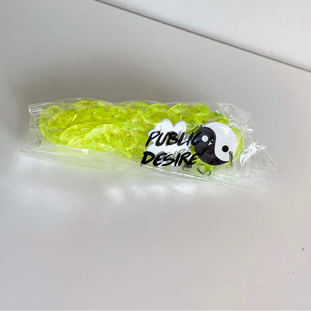 Neon Lime Rectangular Sunglasses with Chain - Picture 7 of 7